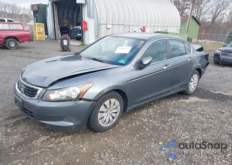 2010 Honda Accord 2.4 Lx z USA, uszkodzony, nr VIN 1HGCP2F32AA088150